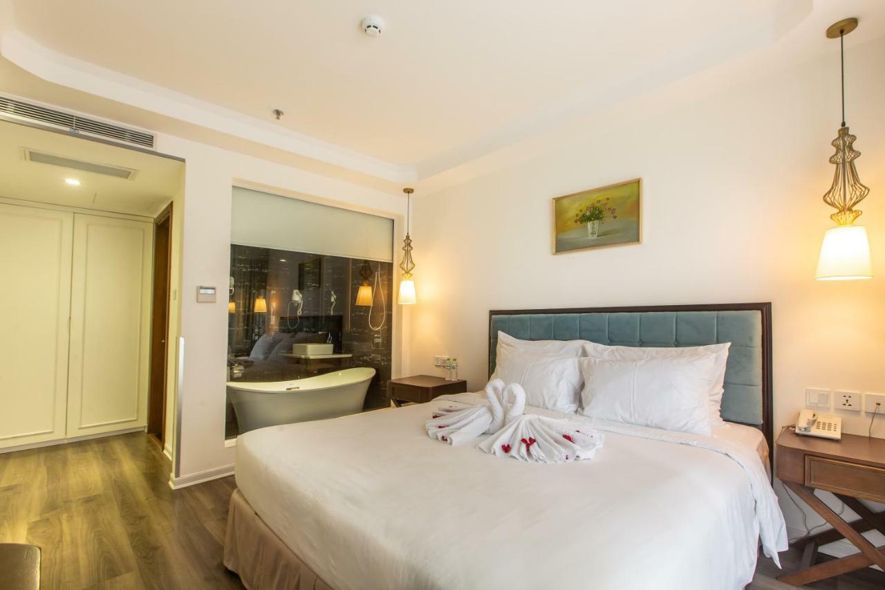 Adaline Hotel And Suite Дананг Екстер'єр фото