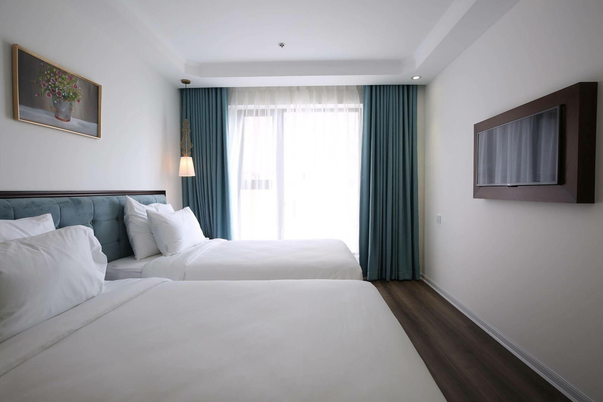 Adaline Hotel And Suite Дананг Екстер'єр фото